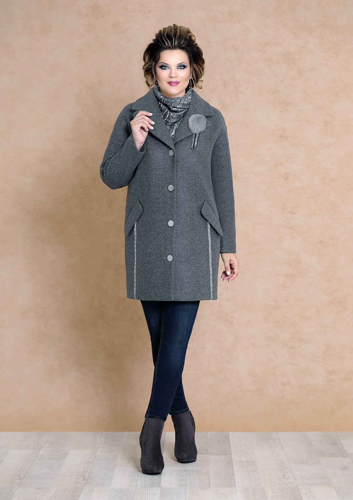 Пальто женское из итальянской пальтовой ткани с шерстью