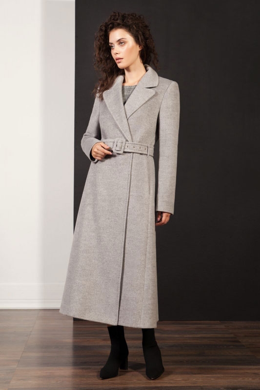 Элегантное пальто из меланжевой пальтовой ткани с поясом
