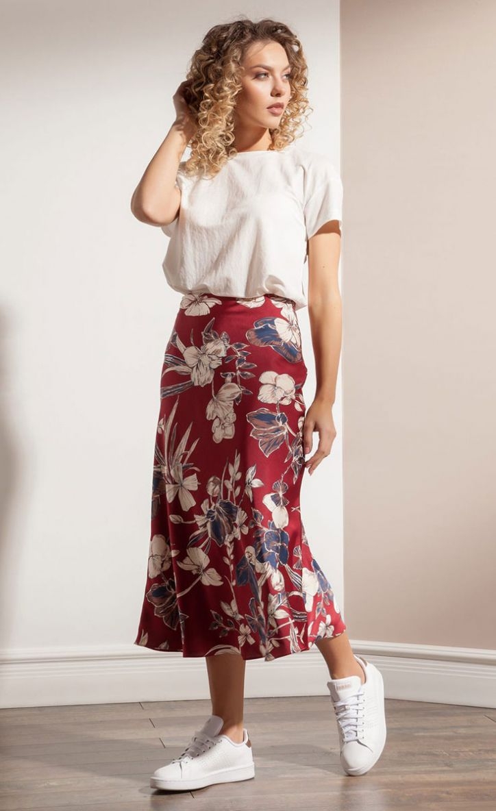 Элегантная юбка на подкладке из шелковой ткани в цветы