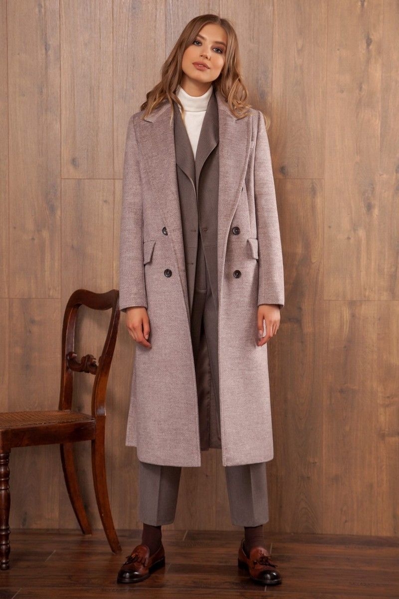 Элегантное прямое пальто в стиле Честерфилд на подкладке