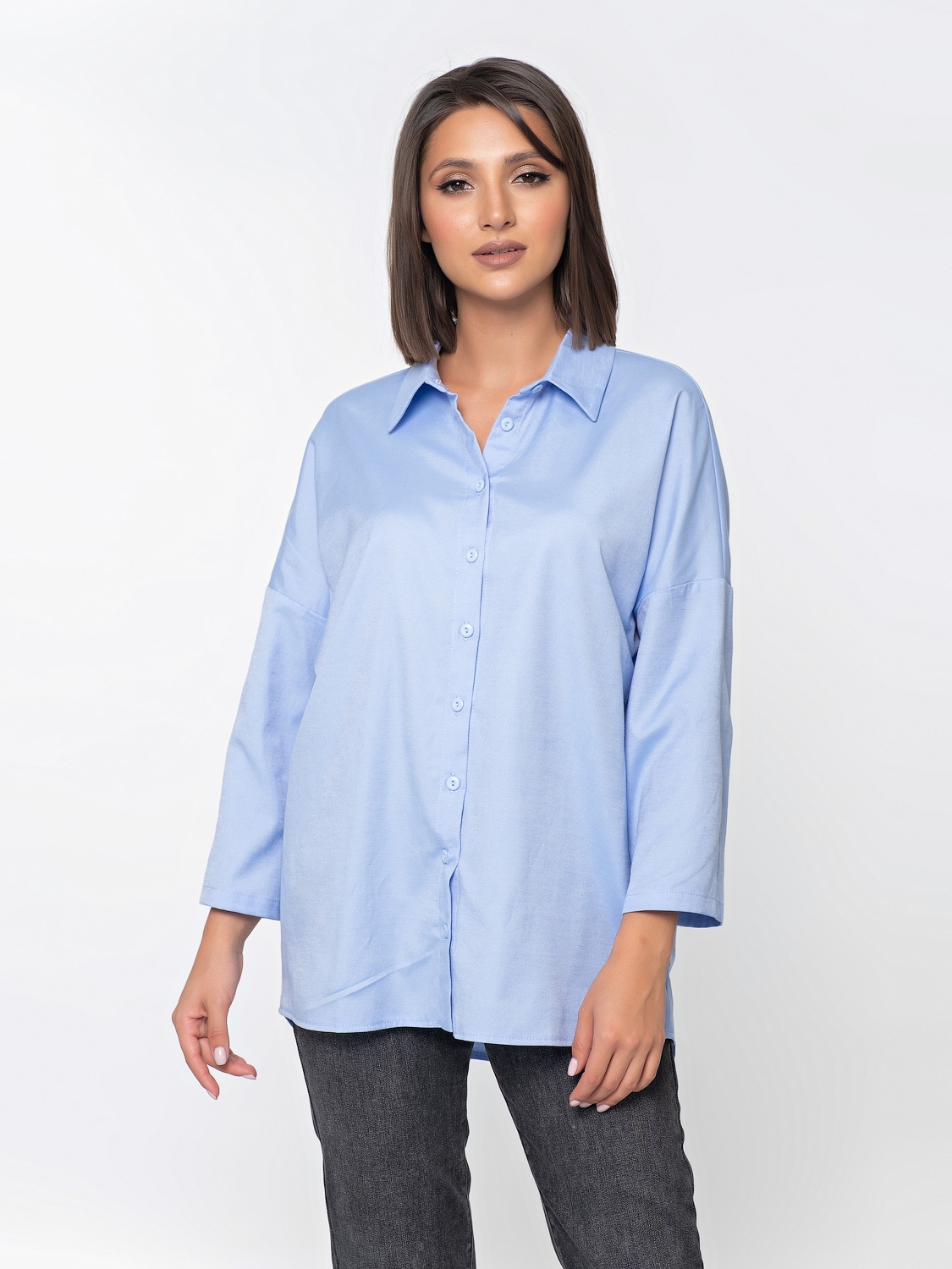 Блузка-рубашка прямого кроя со спущенным плечом