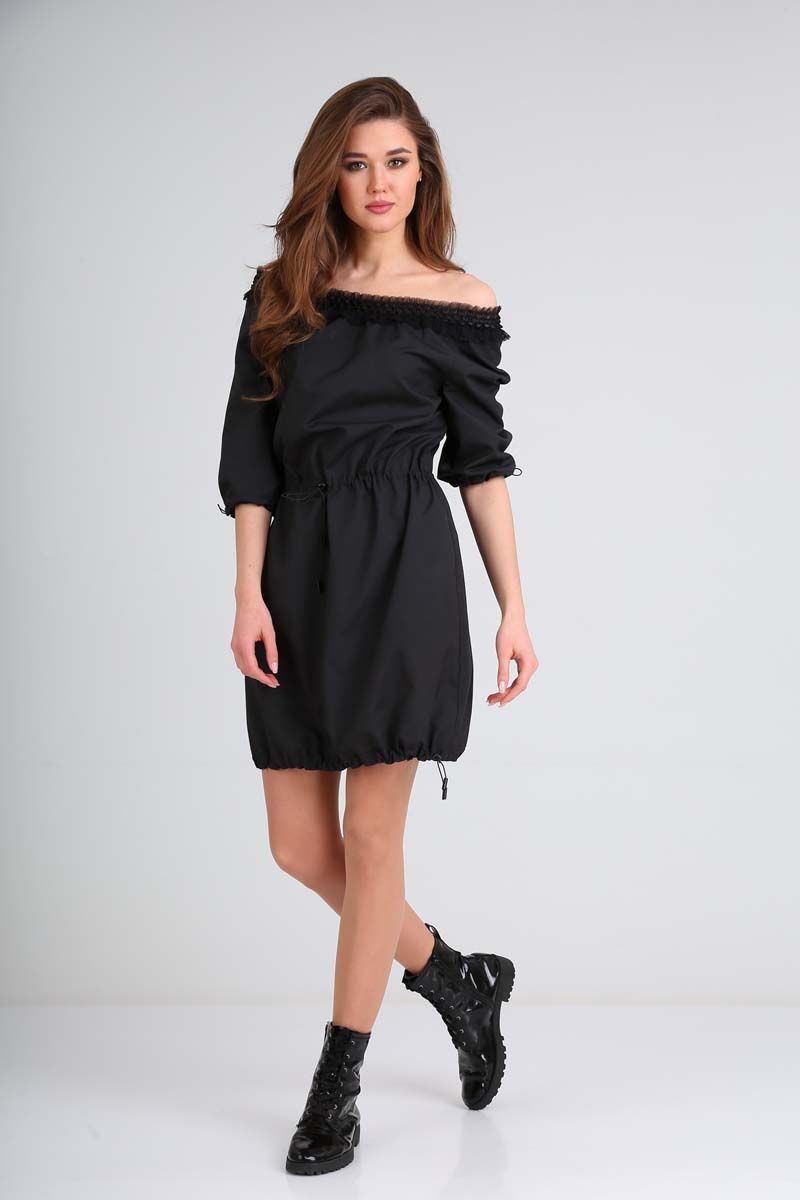 Маленькое чёрное платье с открытыми плечами