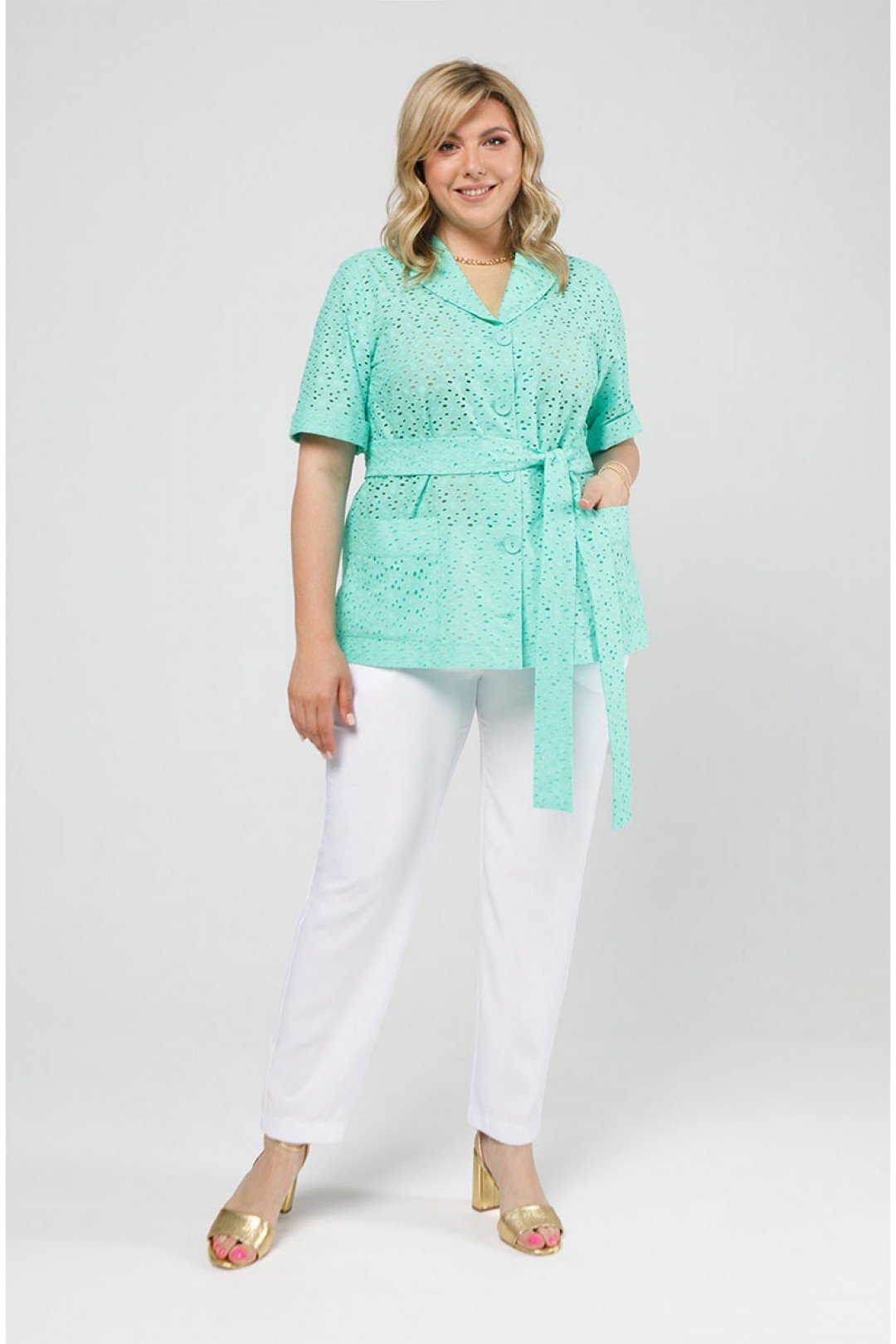 Ажурная блузка с карманами и поясом и брюки