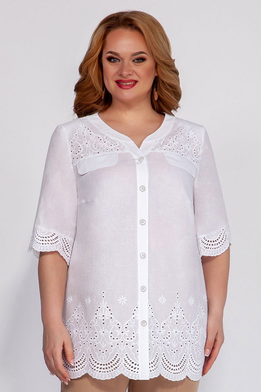 Белая блузка из шитья большого размера