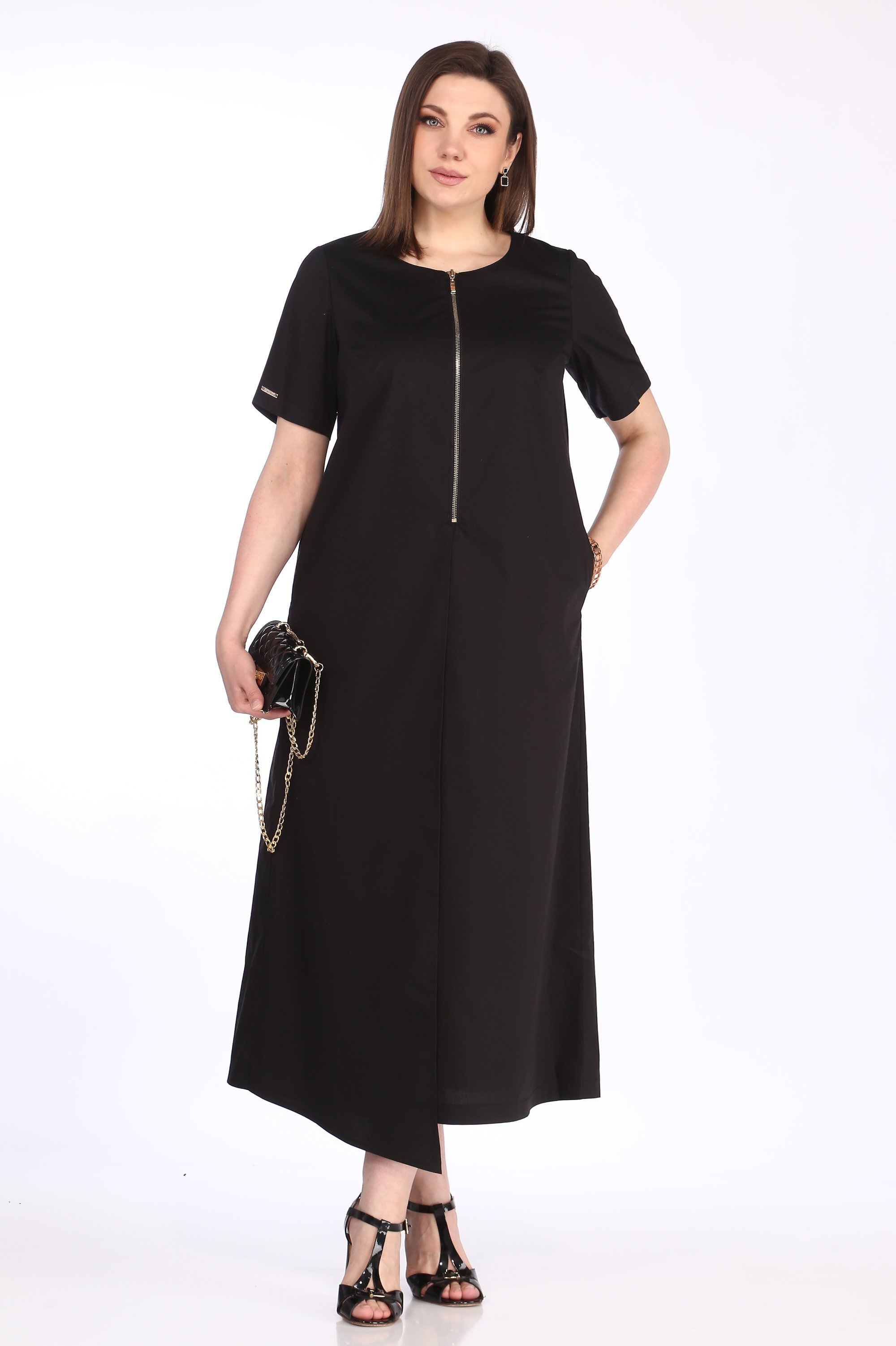 Длинное черное платье с молнией и складкой