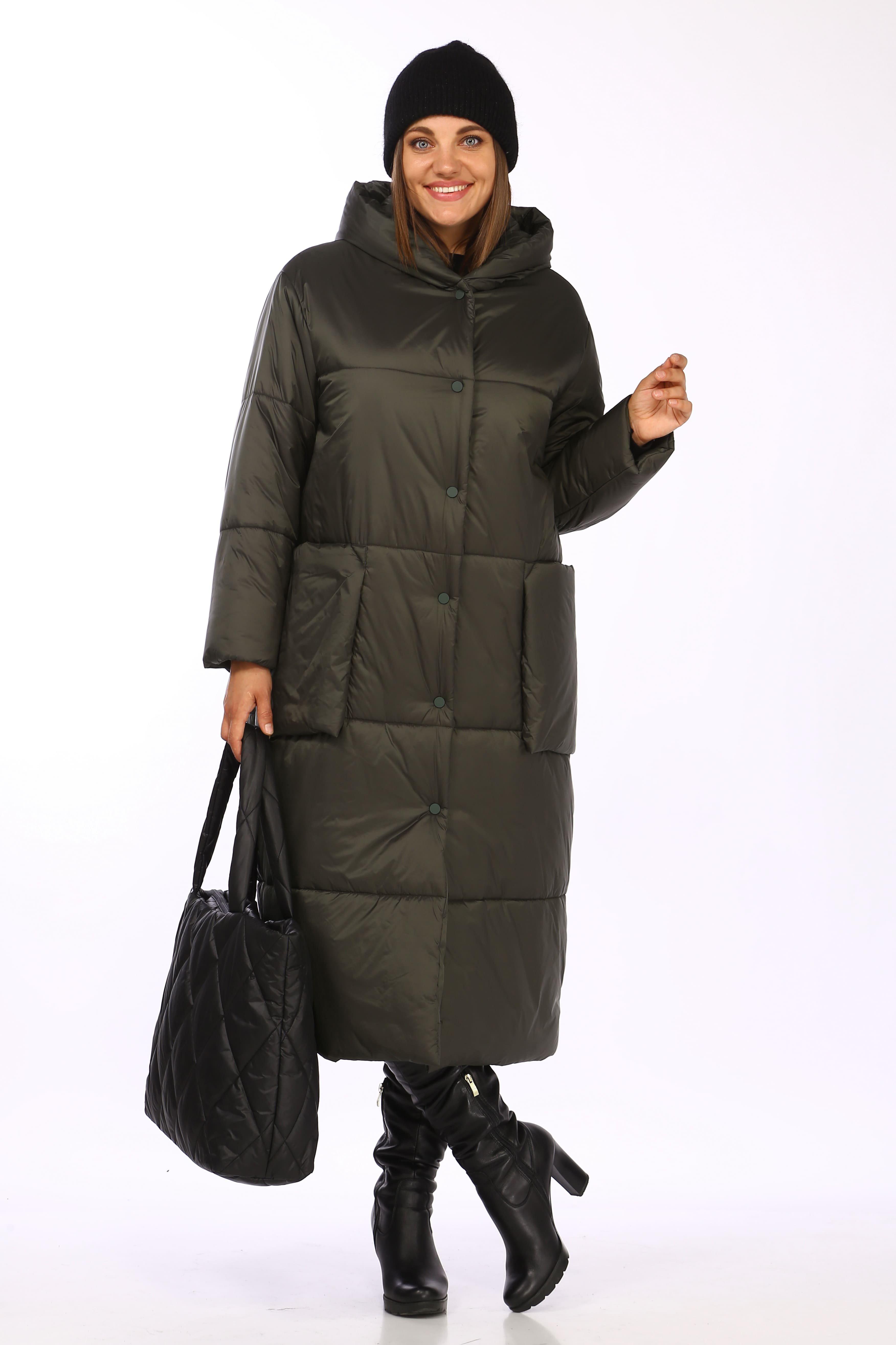 Женское пальто с капюшоном и накладными карманами