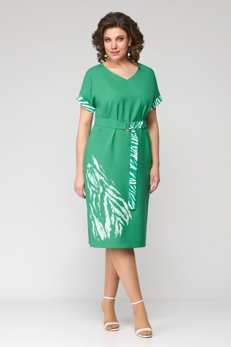 Летнее платье с поясом из ткани с добавлением льна